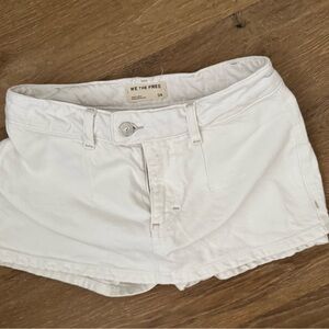 We The Free White Women's Jean Shorts - Classic Cut
